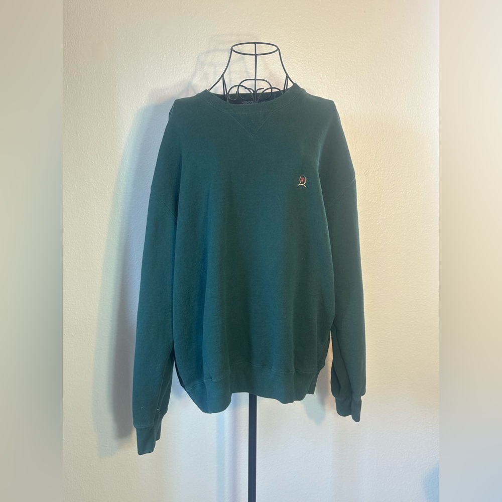 Vintage 90’s or 2000’s Preppy Green Tommy Hilfiger Crewneck Sweatshirt Soft